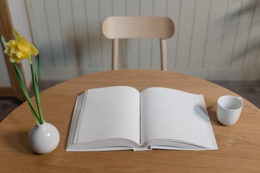 Narcis boek uitgelegd: waar het over gaat en waarom iedereen het opzoekt